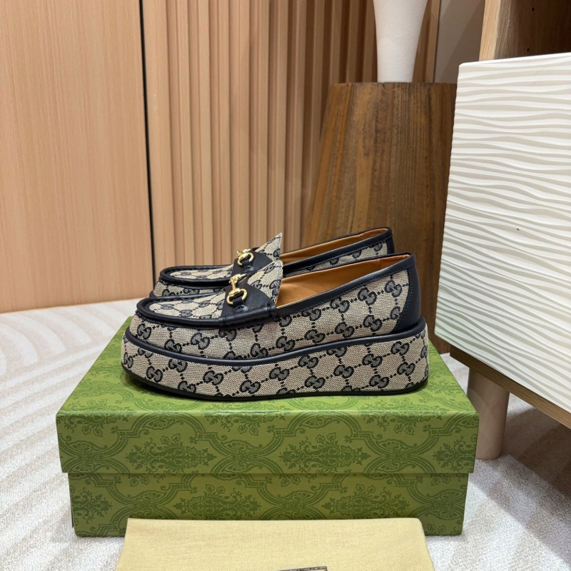 G*u*i leather shoes